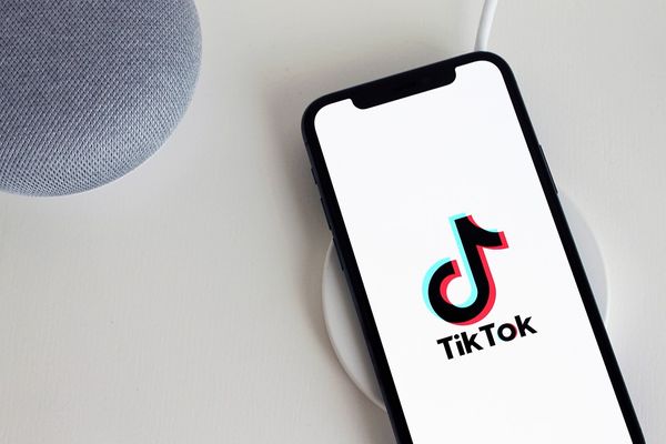 Jak skutecznie zwiększyć zasięg swojej firmy na TikTok?