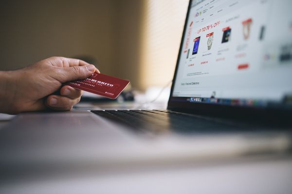 Jak skutecznie wprowadzić swój produkt na rynek ecommerce?